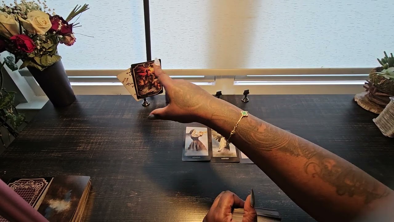 this person going around telling ppl they use to be wit u for clout an doing love spells 2mak itso