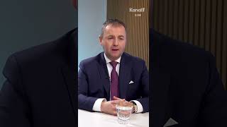 Trump prehral v Superbowle aj v Mníchove.Viac M.Kéry a T.Valášek v relácii #tema #kanal1 #politika