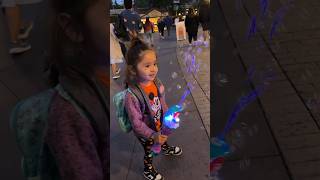 You’re instantly the coolest kid at Disneyland when you get a bubble wand #disneyland #disney