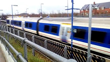 2 chiltern 172s pass Haddenham & Thame Parkway - 2018