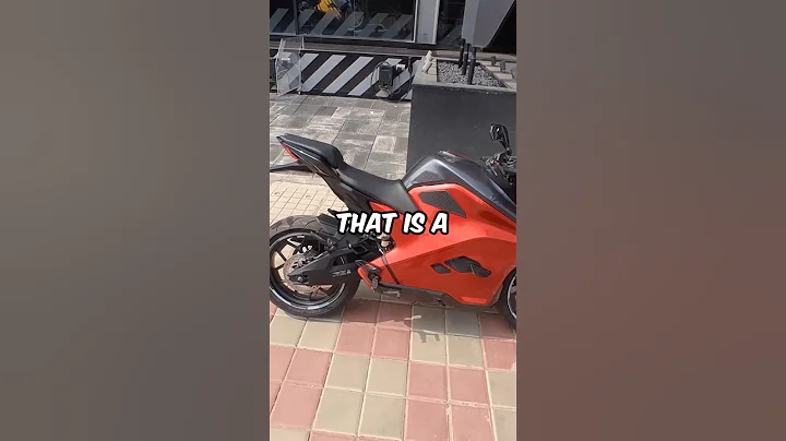 F*** yeah, I got the Red one!🙌🏼 #f77 #marctravels @MarcTravels @UltravioletteEV #ultraviolette