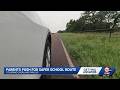 Overland Park parents worry about student safety on 175th Street near Wolf Springs Middle School