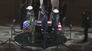 Politicians and the public pay respect to late Sen. Feinstein