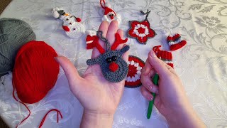 картинка: Ёлочная игрушка, брошь, магнит, брелок Олень связана крючком. Дизайнерская ёлка. Бесплатный МК.