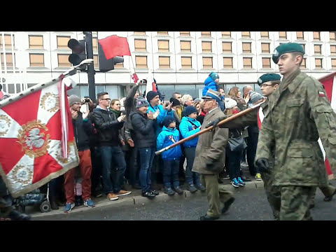 День Независимости Польши — парад в центре Варшавы