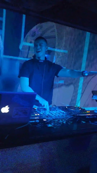 Retrospective Club X Herjunot Ali #herjunotali #retrospectiveclub #dj #music