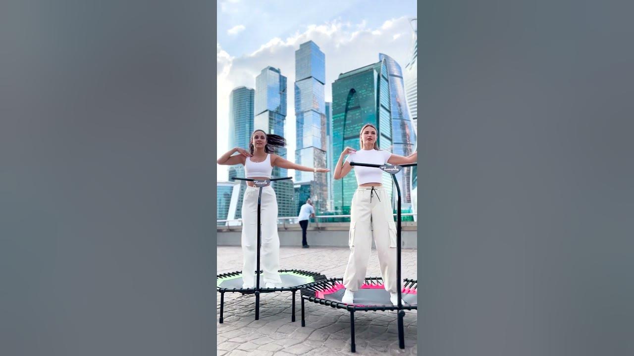 Софья Мочалова джампинг