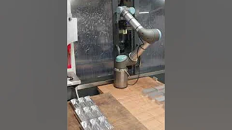 Ur5 robot in action