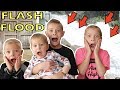 Download Caught In A Flash Flood At Universal Studios! Caught In A Flash Flood At Universal Studios!