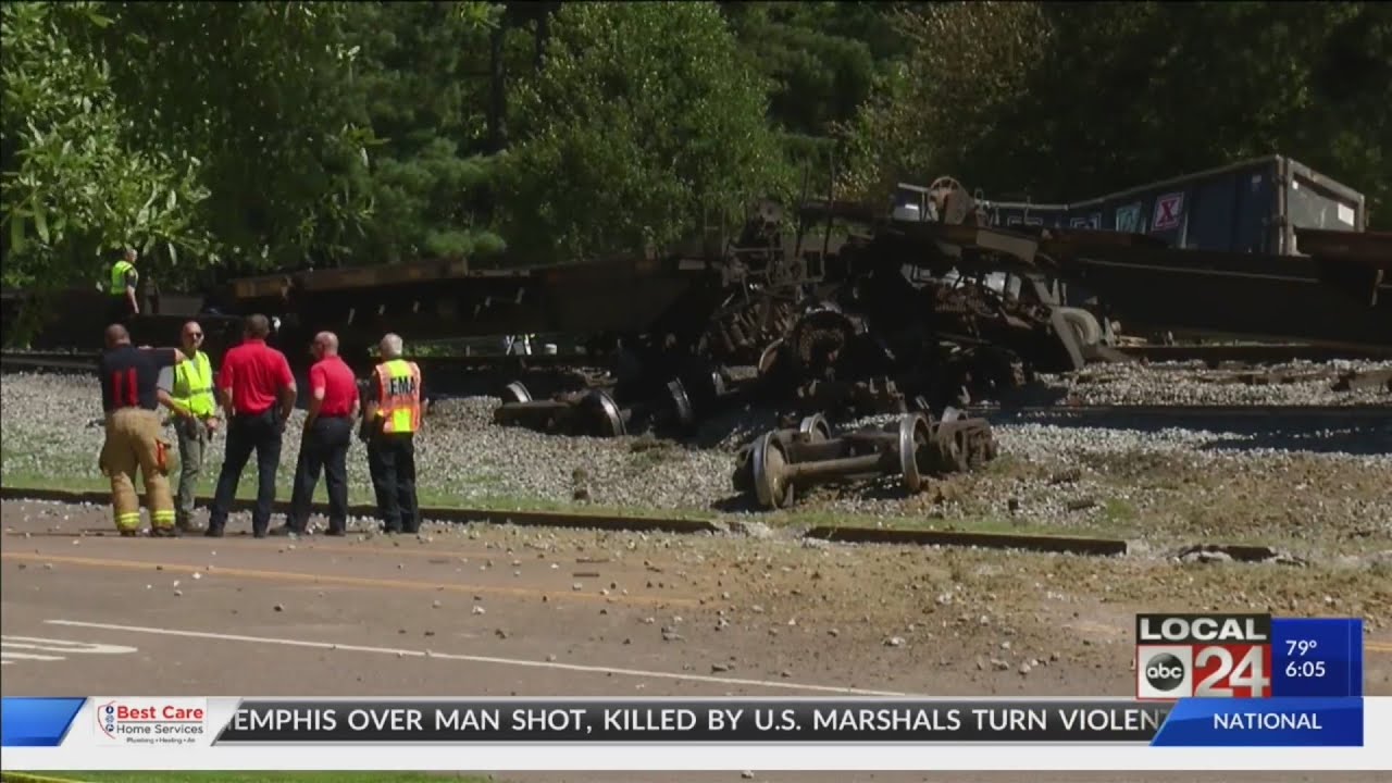 Part of train derails after crash on Poplar Pike in Germantown YouTube
