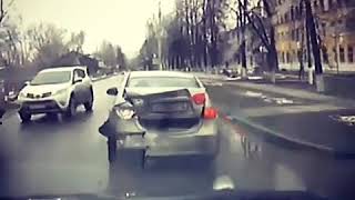 Подборка ДТП. Жесткие аварии. июль 2018. Я же мать...