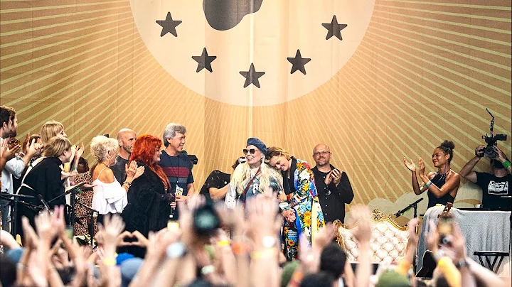 Big Yellow Taxi from Joni Jam at the 2022 Newport ...