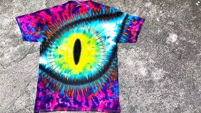 Hoovercrafted Catch A Wave Tie Dye Spiral T-Shirt