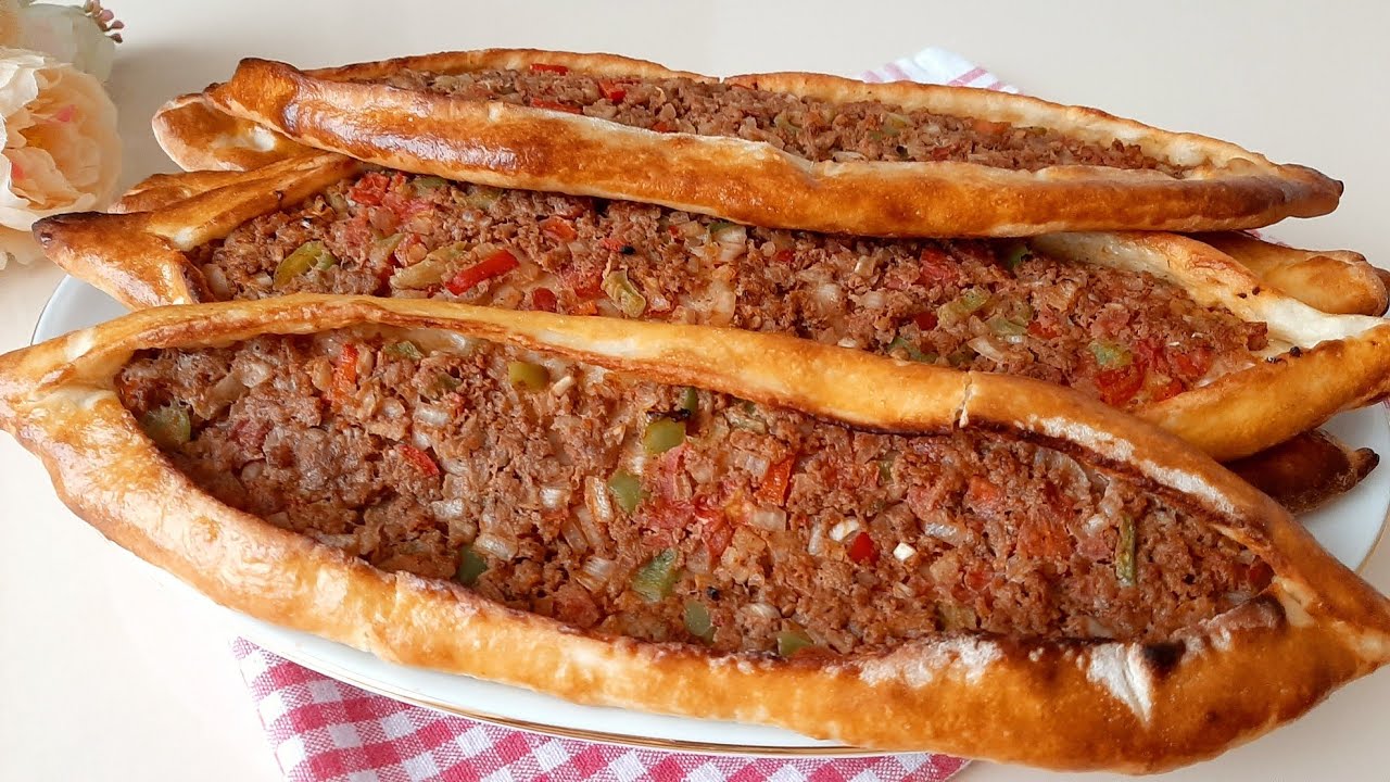 طريقة عمل فطائر البيدا التركية باللحمة متل الجاهزة 😍لذيذة جدا🤤بعجينة سهلة و سريعة وريحة مالية البيت👌