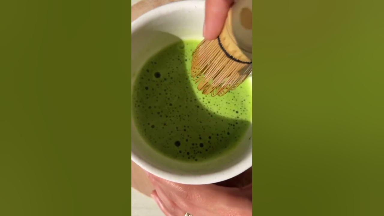 How to Make a Matcha Oat Milk Latte - Letty's Kitchen