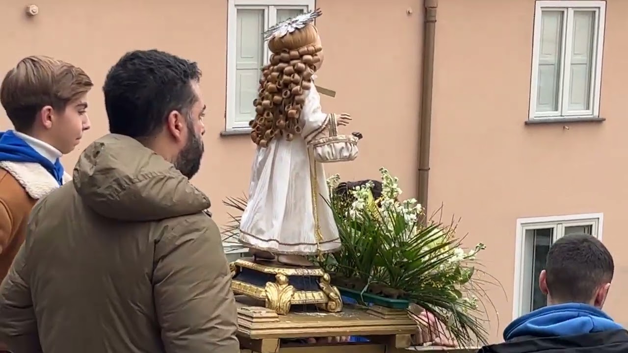Amalfi (SA) -  La processione con la statua di Gesù infante  (18.01.26)