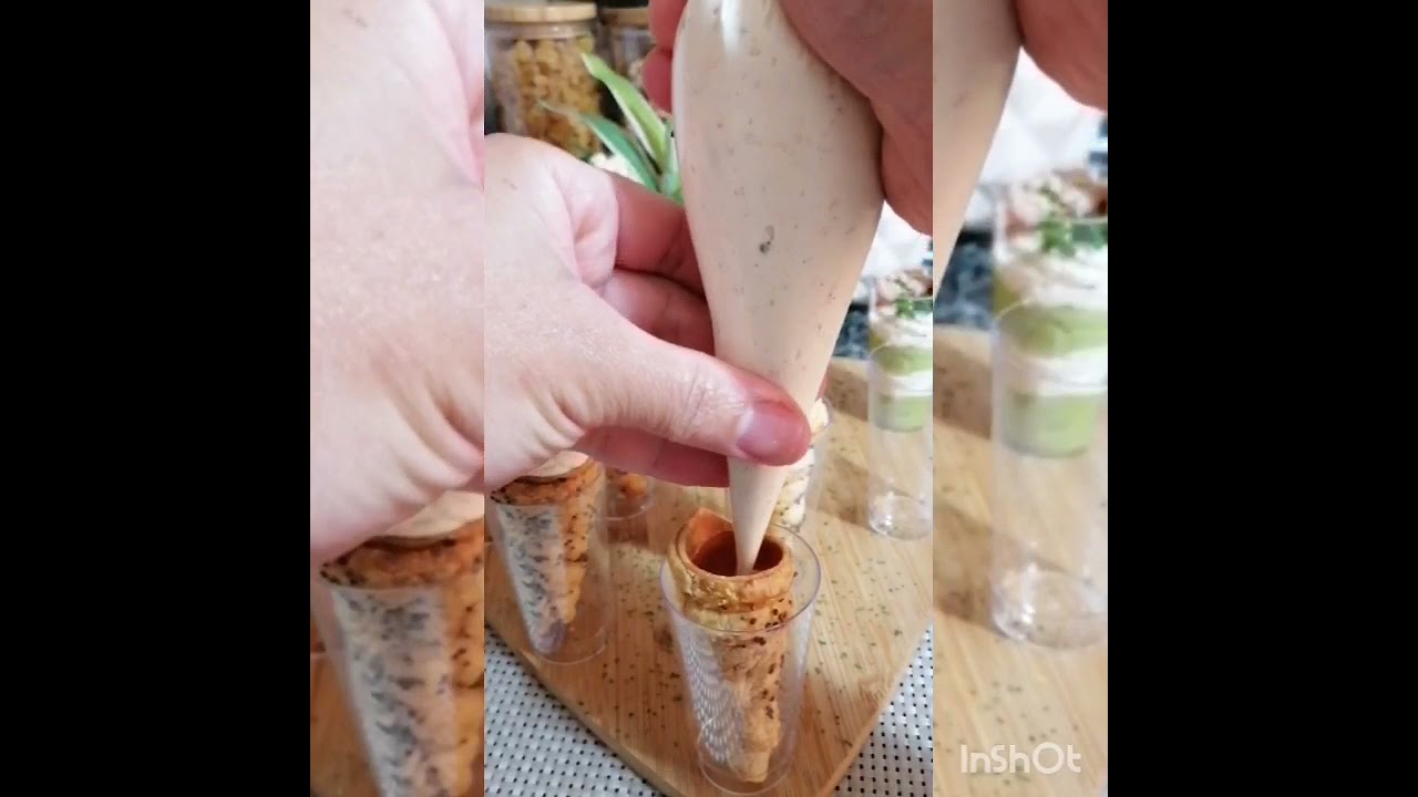كورني بكريمة  الجمبري Des cornets avec pate feuilletée avec la créme  de crevette+créme d'Avocats