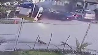 1 dead 1 in custody after Miami-Dade crash involving deputy