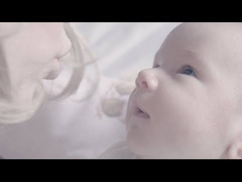 Video: Kinder - Schlafen, Eltern - Denken