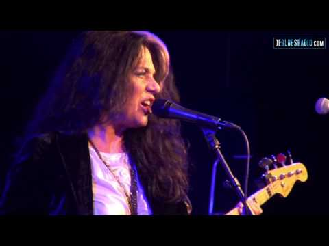 Sari Schorr -