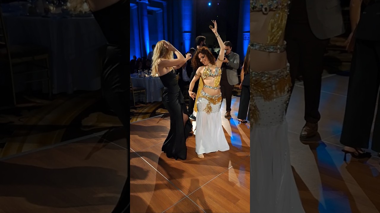 Audience interaction at a bellydance show by Salit 