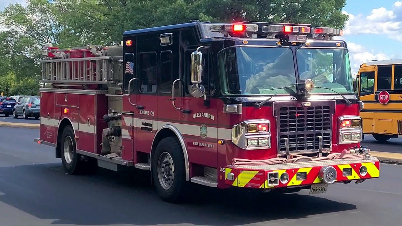 Alexandria Fire Department Engine 207 (Reserve) Responding 9-11-2025 ...