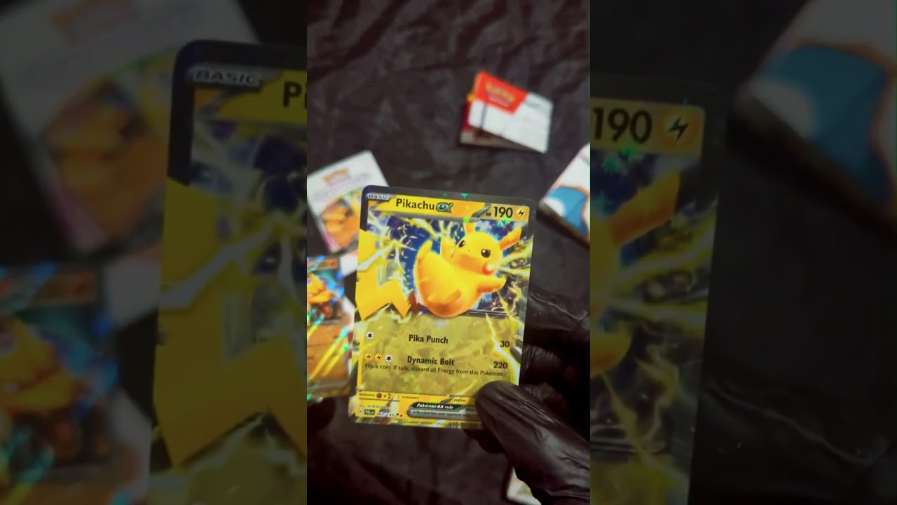 Pikachu x Charizard Demo Deck Unboxing | Pokémon  Play Lab | Gamescom 2025⚡🔥