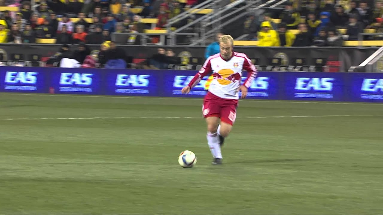 BEST XI GOALS OF 2015: Mike Grella chips in for the game winner vs. Columbus Crew SC