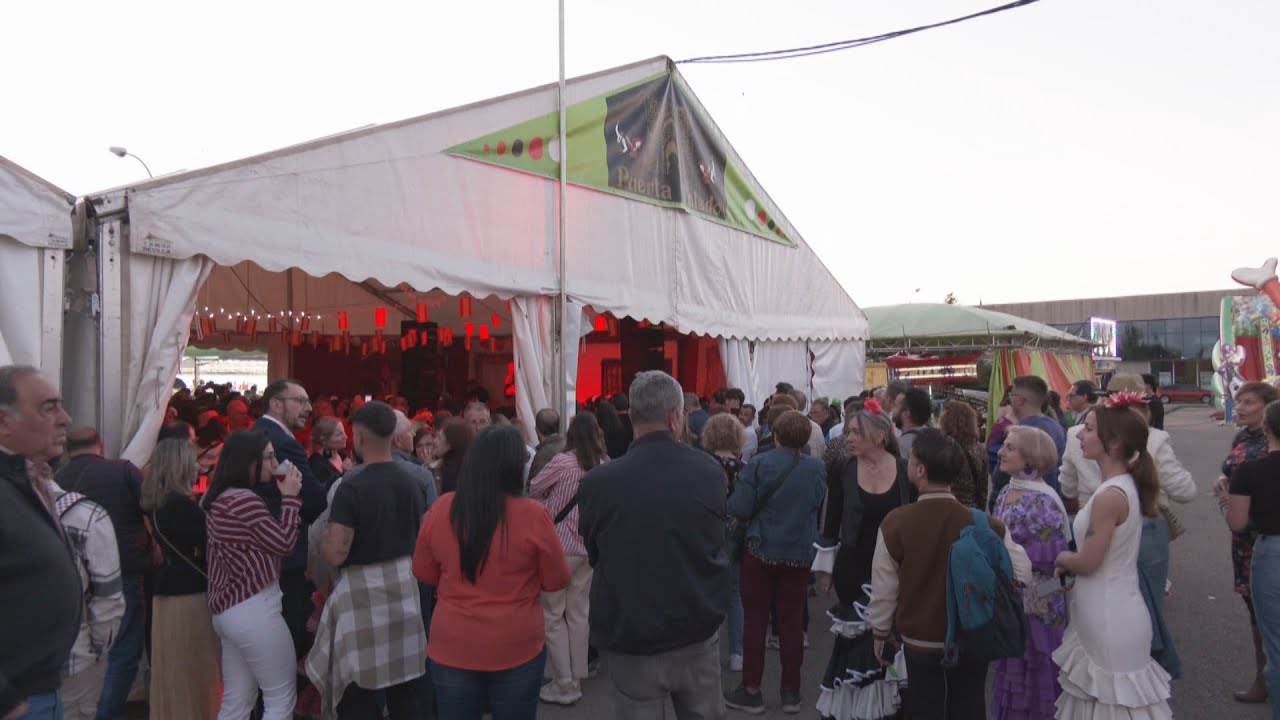 Encendido y ambiente de la Feria de Abril en Ciudad Real  2025