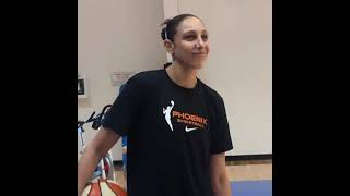 #FBF Skylar Diggins-Smith Took Diana Taurasi's Money By Hitting A Half Court Shot. 🤣 #short #shorts