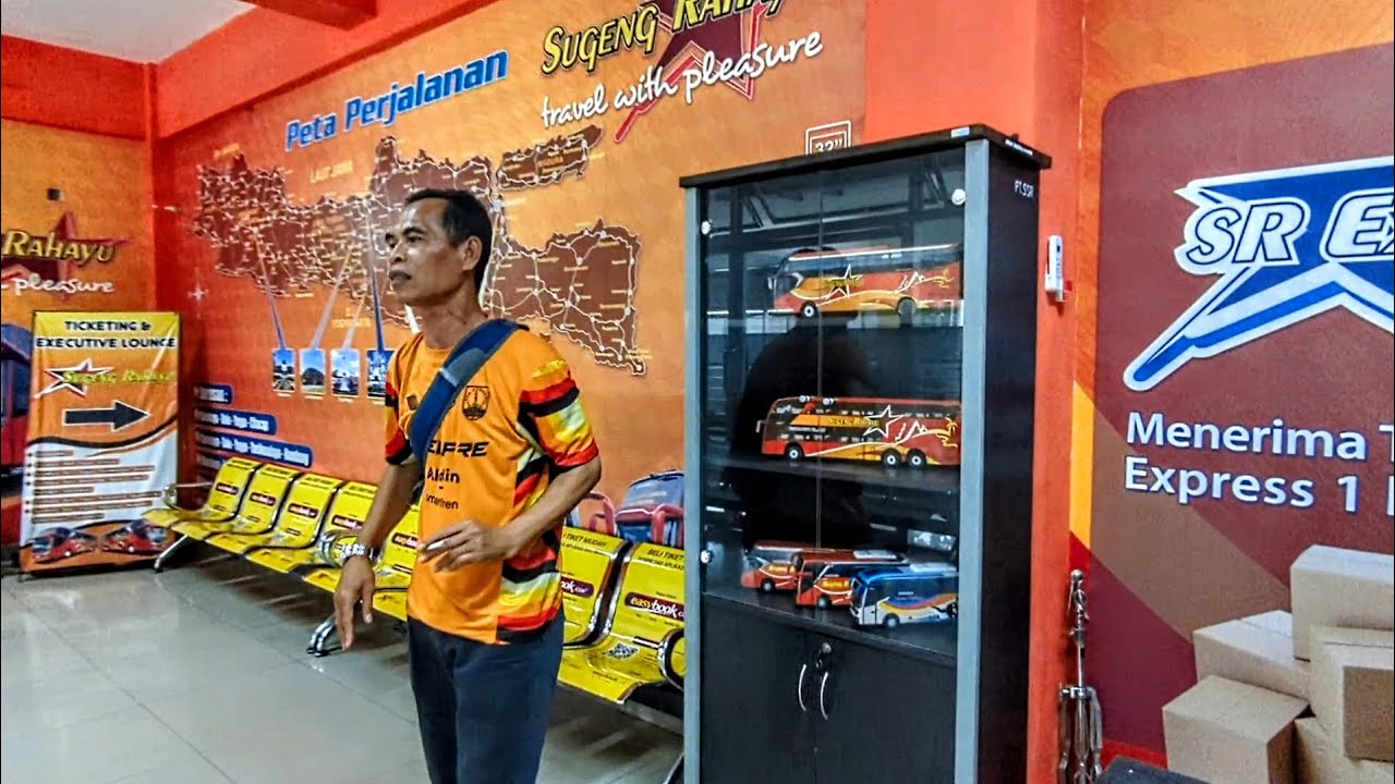 LOUNGE SUGENG RAHAYU DI TERMINAL BUNGURASIH SURABAYA, KALIAN BISA PESAN TIKET BUS DISINI GAES...!
