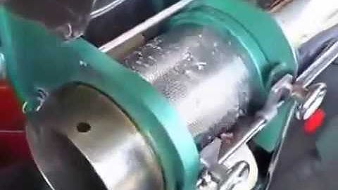 Máy tách xương cá, máy lọc xương cá, máy ép cá thác lác, cá sông cá biên làm chả CR300