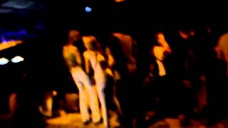 Omael bailando