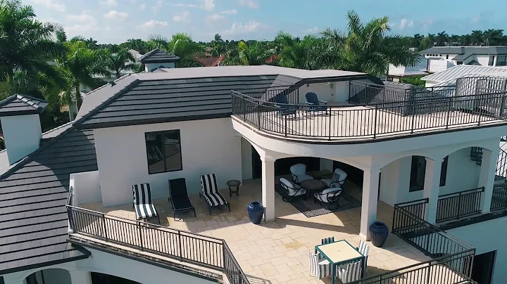 675 16th Ave S Naples, FL 34102 - Kelly Prue (239)...