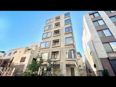 Tokyo Micro Apartment with a Tiny Balcony🤯🪴 – 30.8 sqm / 331.5 sqft(Ep.107)
