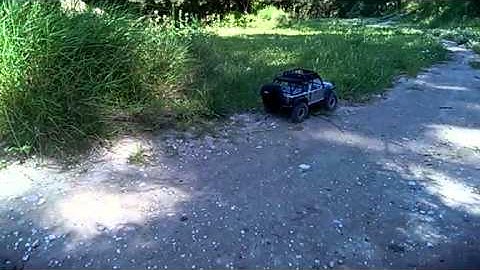 Axial SCX10 Jeep Wrangler Slow Motion Jump