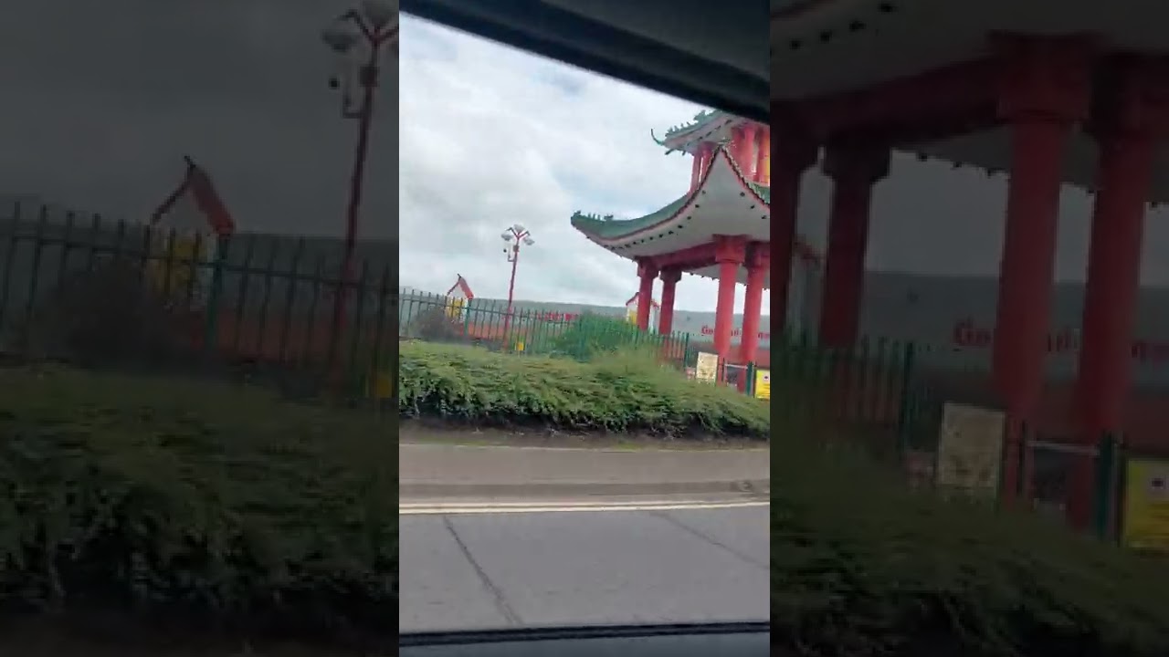 Chinese building in uk what amazing 👏 😋 ching choo cha