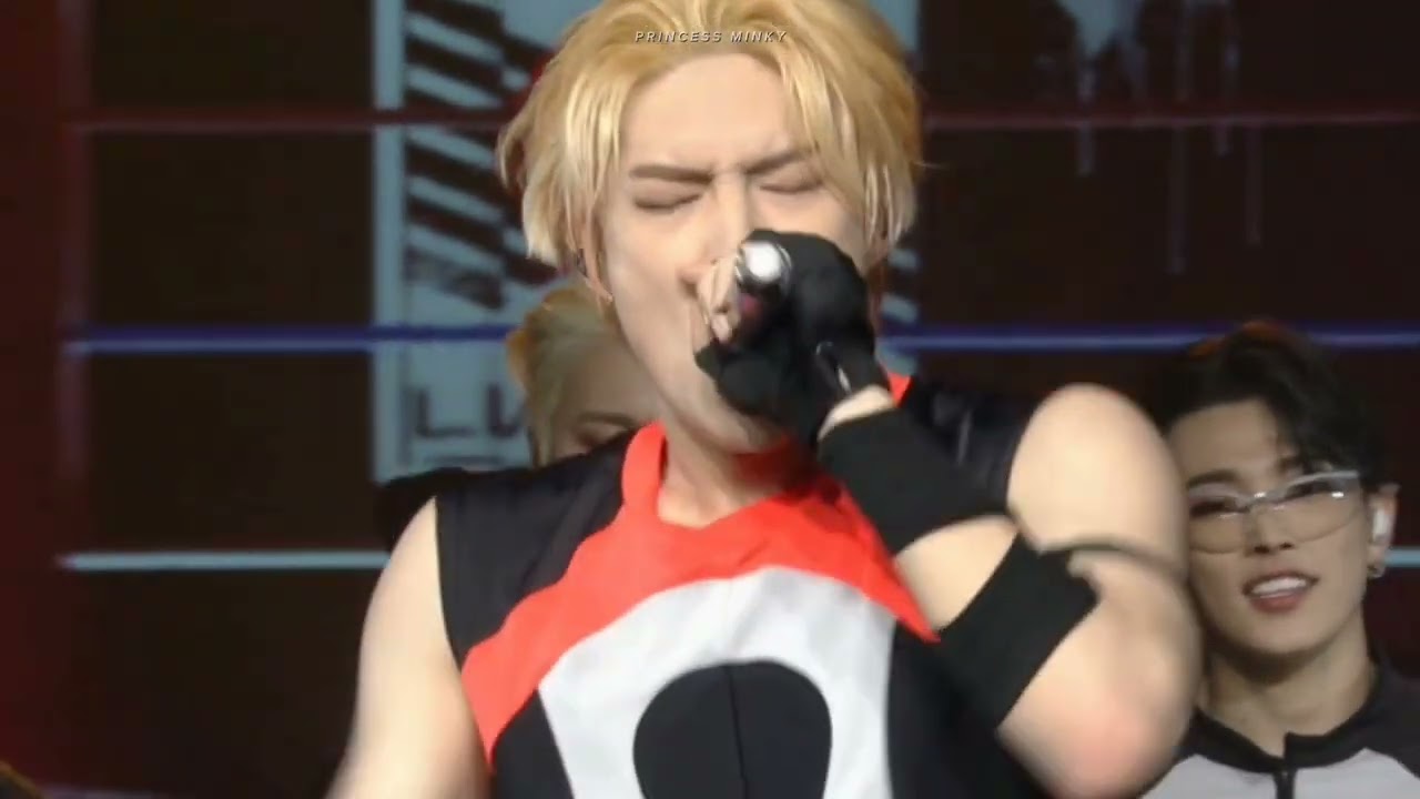 ROCKY– ATEEZ (에이티즈) THE FELLOWSHIP: BREAK THE WALL IN SEOUL 2022 [Live version]