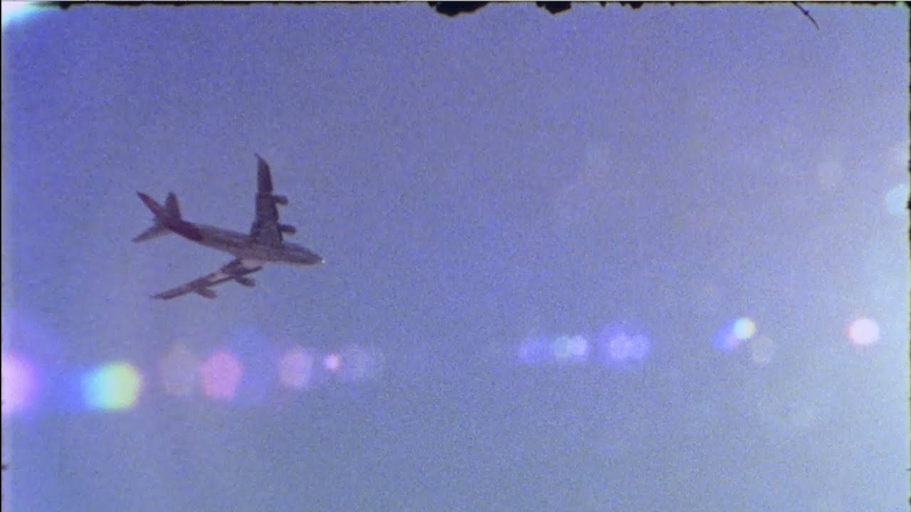 The Singles - I'm Not Waiting Anymore (Official Video)