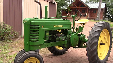 Jak široký je traktor John Deere B?