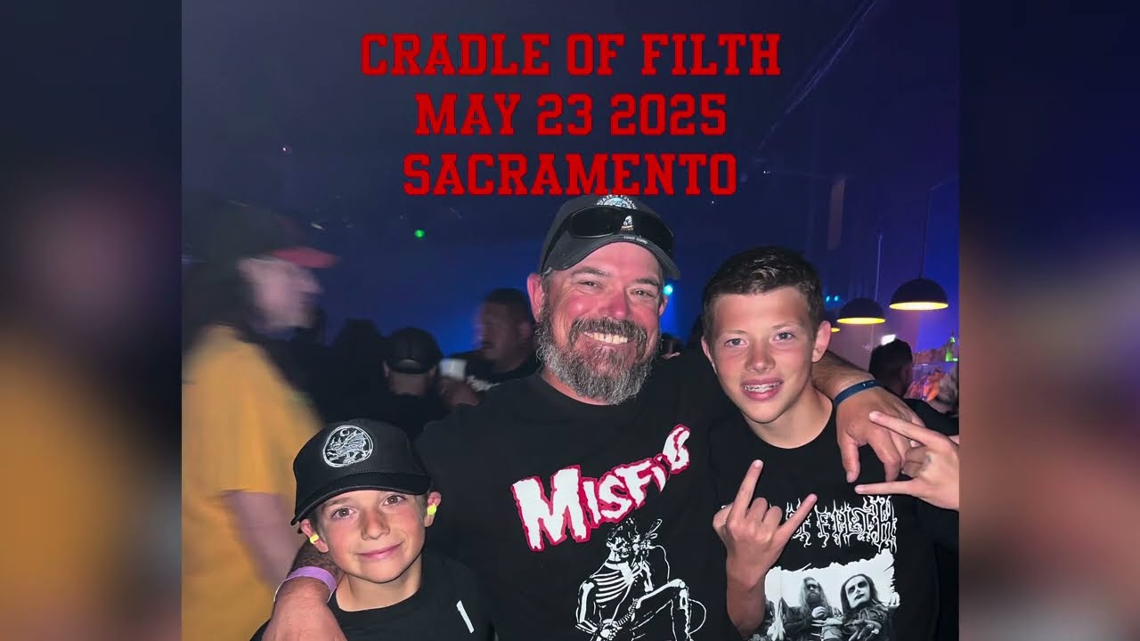 Clips from from Cradle of Filth concert. 