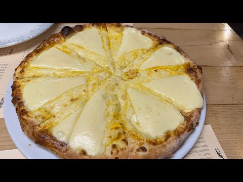 თბილისი. რესტორანი “ვარაზი”. ლაზური ხაჭაპურის დაგემოვნება. უგემრიელესია!