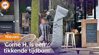 Download Lagu Advocaat CORNÉ H. van GIJZELING EDE pleit voor TBS-opname: 'Hij is een TIKKENDE TIJDBOM' MP3