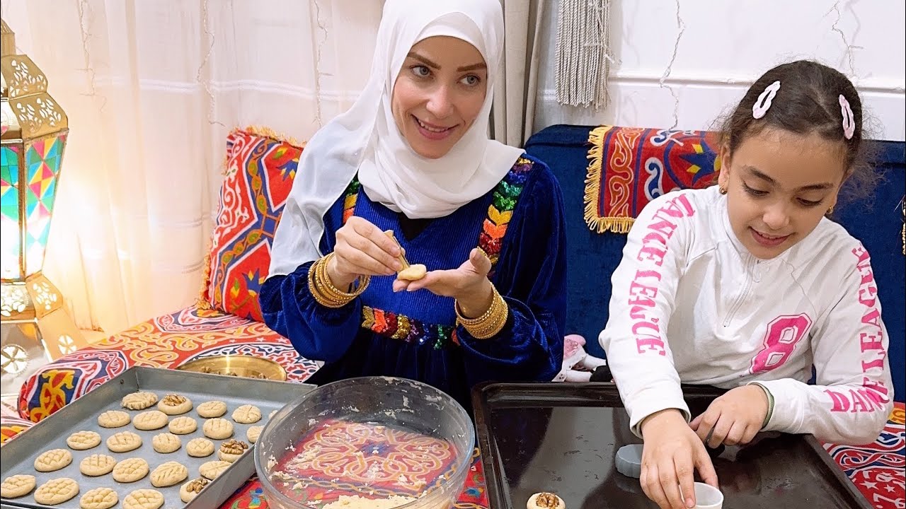 لما مراتك توفر وتعمل كحك العيد في البيت 😂