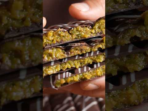 Dubai Chocolate #dubaichocolate #shorts #ASMR #chocolate #cooking #recipe #pistachio