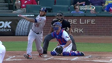 HOU@TEX: Singleton lines an RBI single to right field