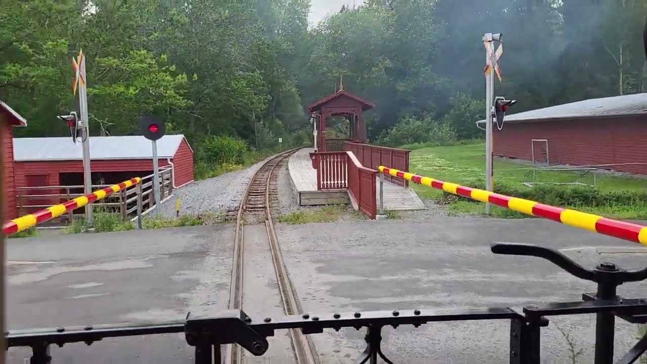 Läggesta Nedre - Mariefred från den sista vagnen