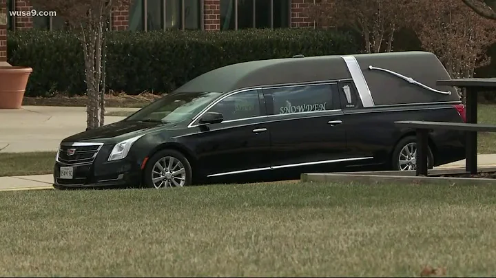 Funerals held for 2 off-duty officers killed in cr...