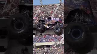 Best Grave Digger High Jump Monster Jam #monstertruck #monsterjam #shorts