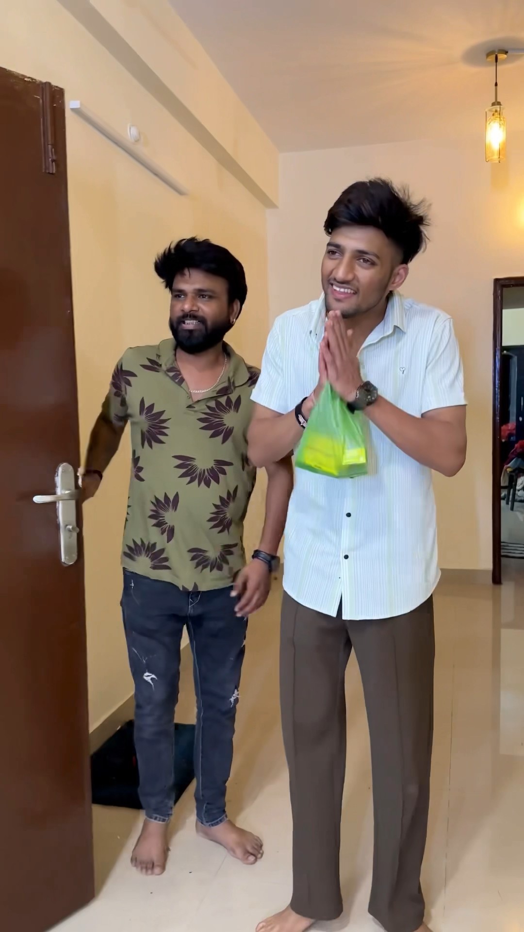 Daru k liye kuch bhi ?? #bobbyprankster #funny